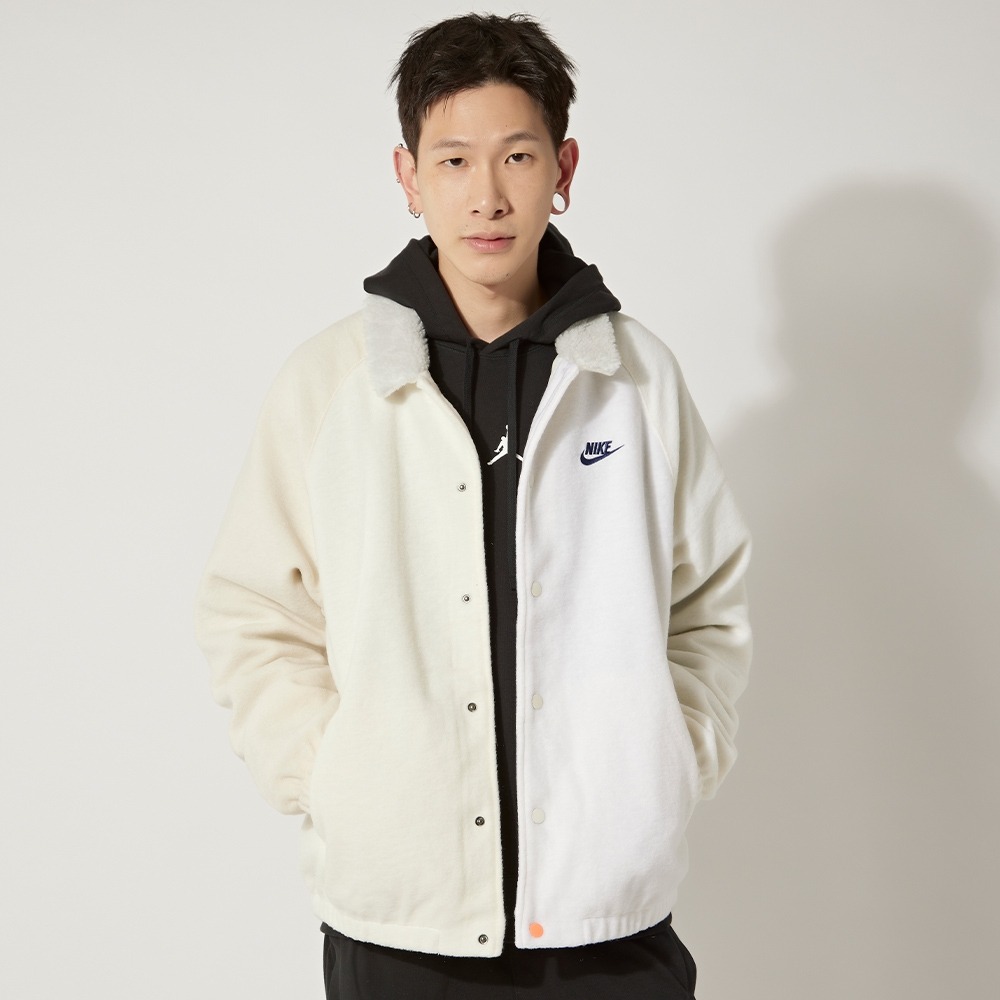 【WS】NIKE NSW KINT JKT 男女款 大勾 米白 立領 運動 休閒 保暖 連帽 外套 FB1827-133-細節圖3