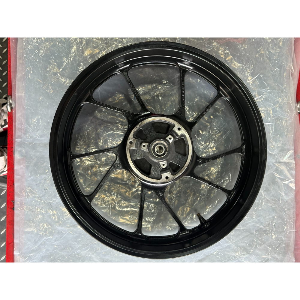 R15 二手後輪框-細節圖6