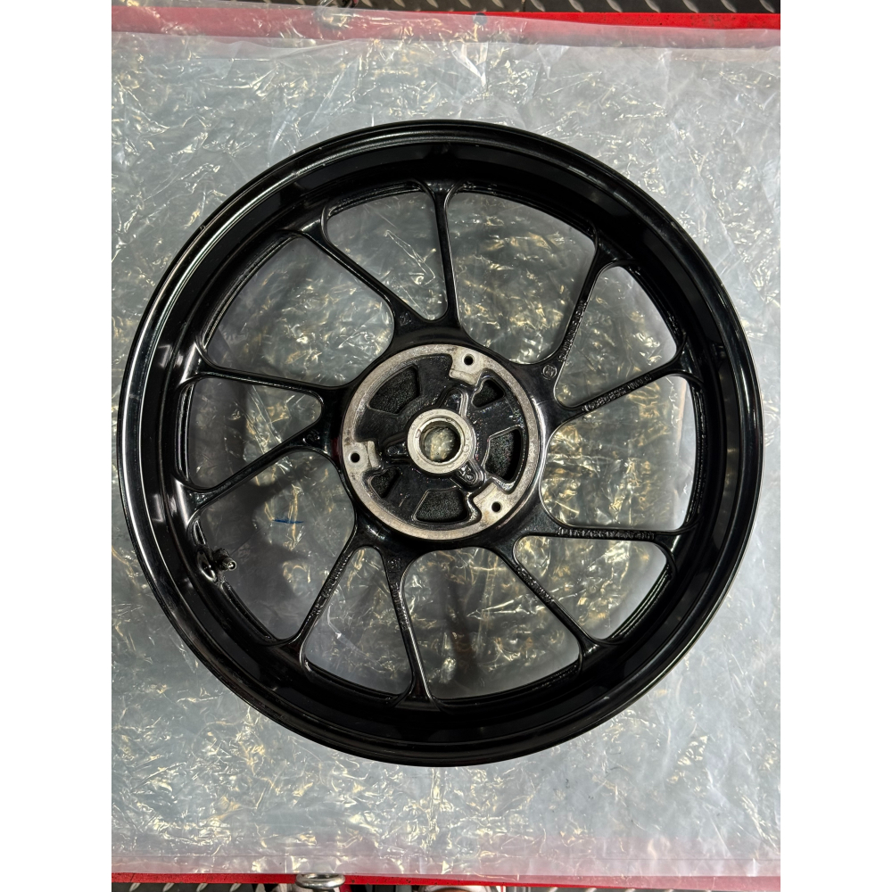 MT15v1 二手後輪框-細節圖2