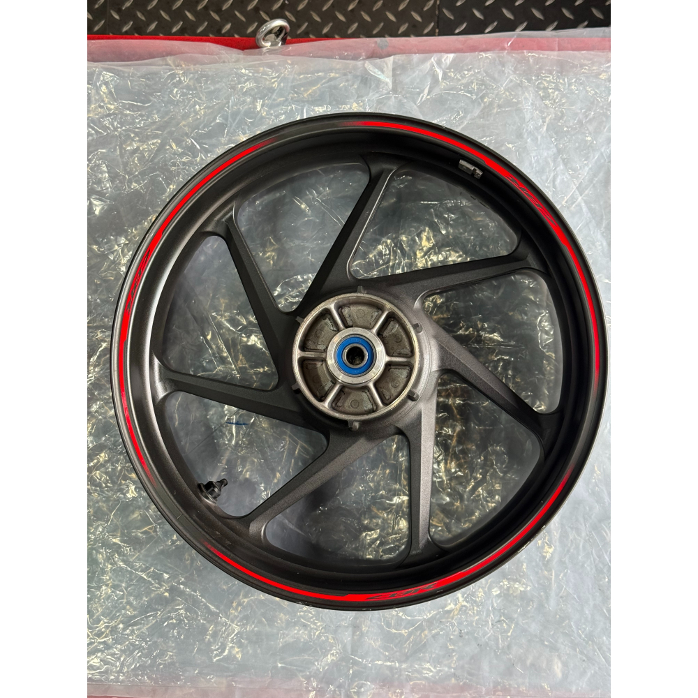 CBR250RR 二手後輪框-細節圖2