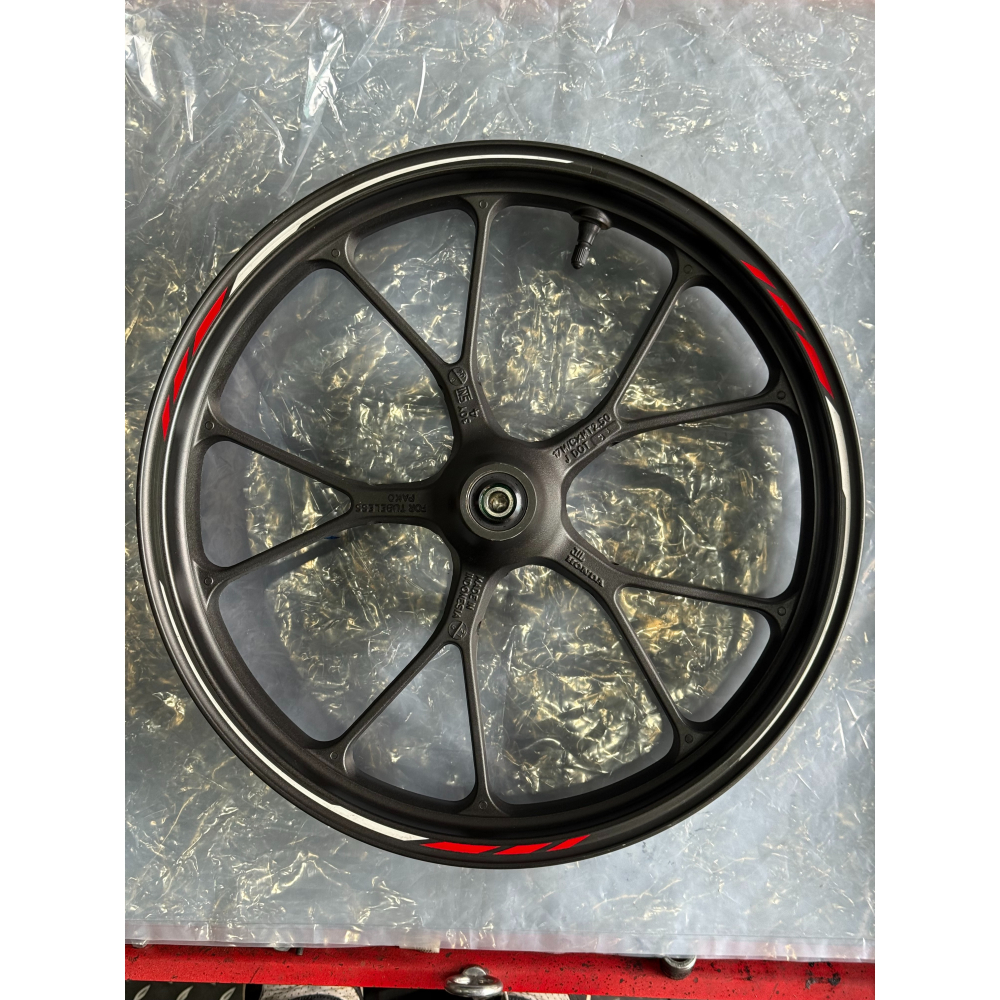 CBR150R 二手前輪框-細節圖2