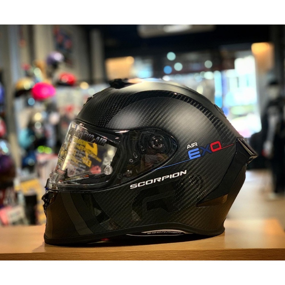 【偉倫人身部品】Scorpion EXO-R1 Evo Carbon Air mg 碳纖維 消光全罩安全帽 贈墨片除霧片-細節圖4