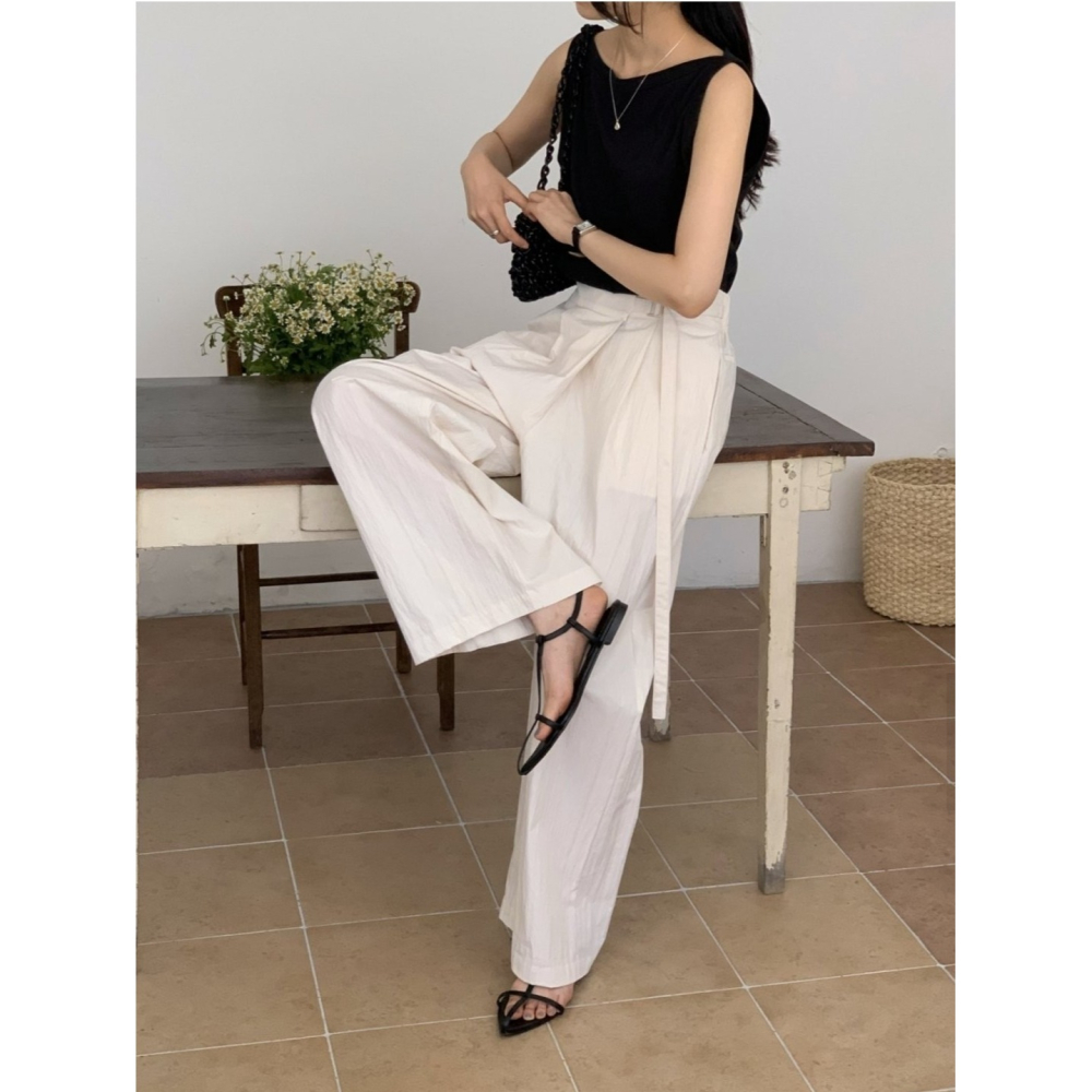 預購/HEDY赫蒂 正韓 涼感 打摺西裝寬褲 側腰D扣調節/夏褲/後腰鬆緊帶（Free）(黑、奶油白)-細節圖5