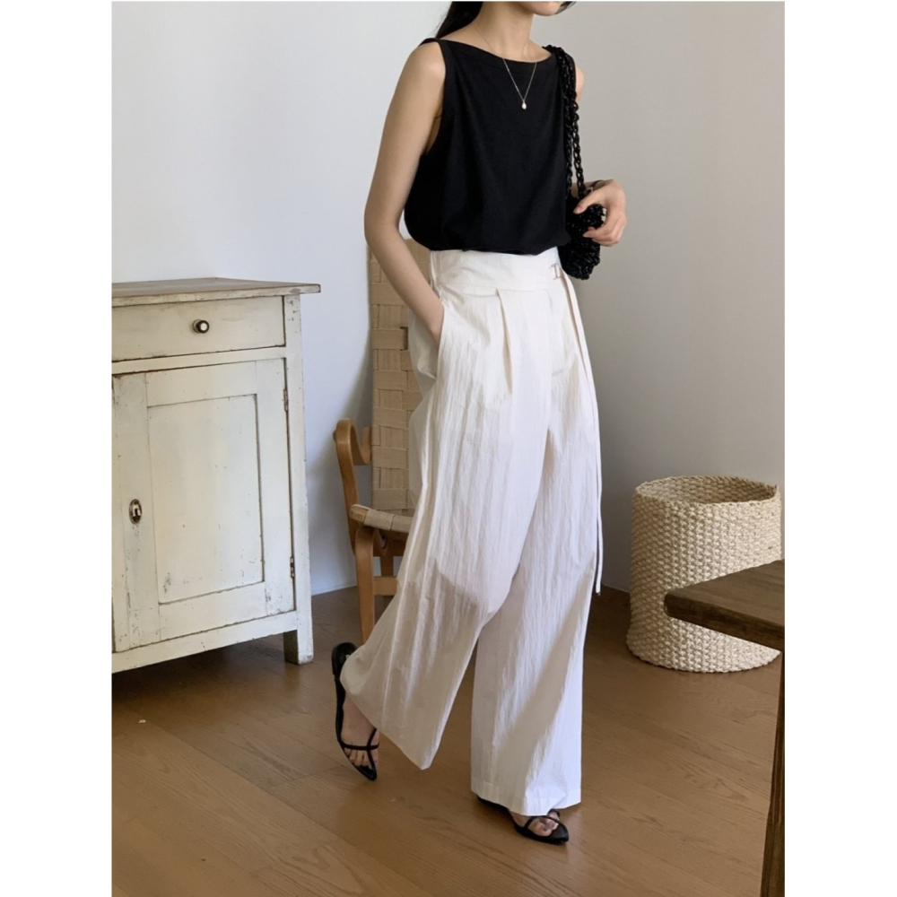 預購/HEDY赫蒂 正韓 涼感 打摺西裝寬褲 側腰D扣調節/夏褲/後腰鬆緊帶（Free）(黑、奶油白)-細節圖7