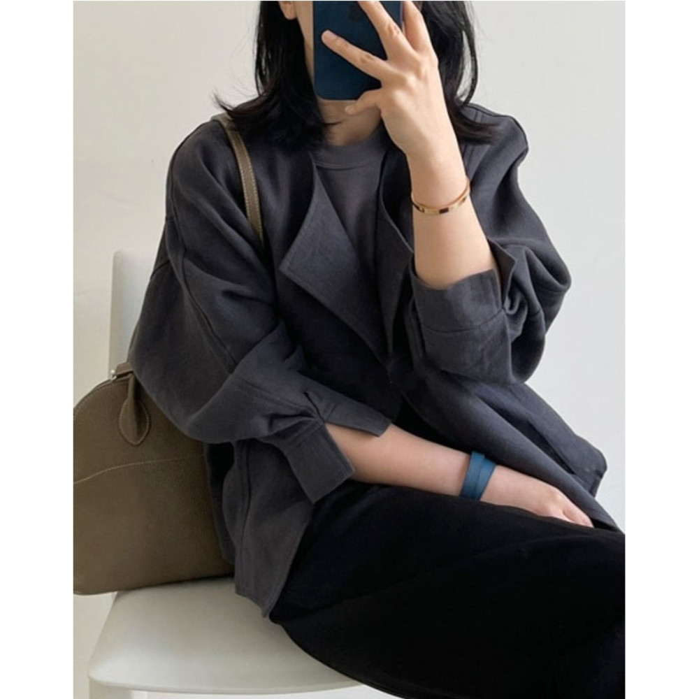 預購/HEDY赫蒂 正韓 熱賣款 亞麻 後抓褶  氣質 七分袖 開襟外套 無領罩衫(FREE)(象牙白/米色/墨色)-細節圖4
