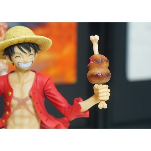 MegaHouse  P.O.P系列 20週年紀念版的「蒙其·D·魯夫」限定版魯夫Ver.20th原價3800-細節圖2