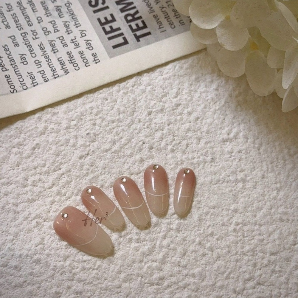 Her ³［秋冬極簡法式］N0009乳白漸變氛圍感穿戴甲-細節圖2