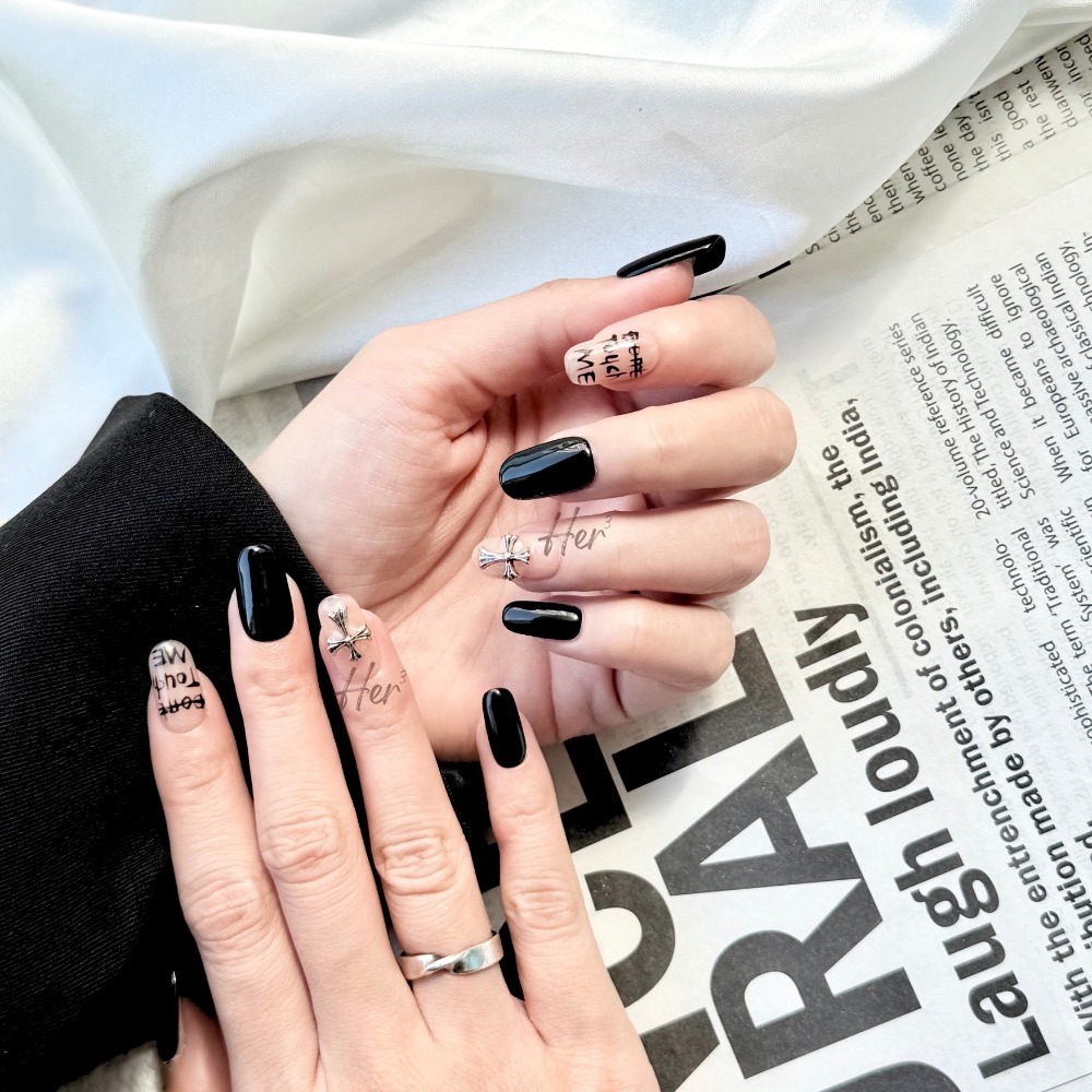 Her ³［暗黑個性風］N0020黑色手繪穿戴甲(可訂製)-細節圖3