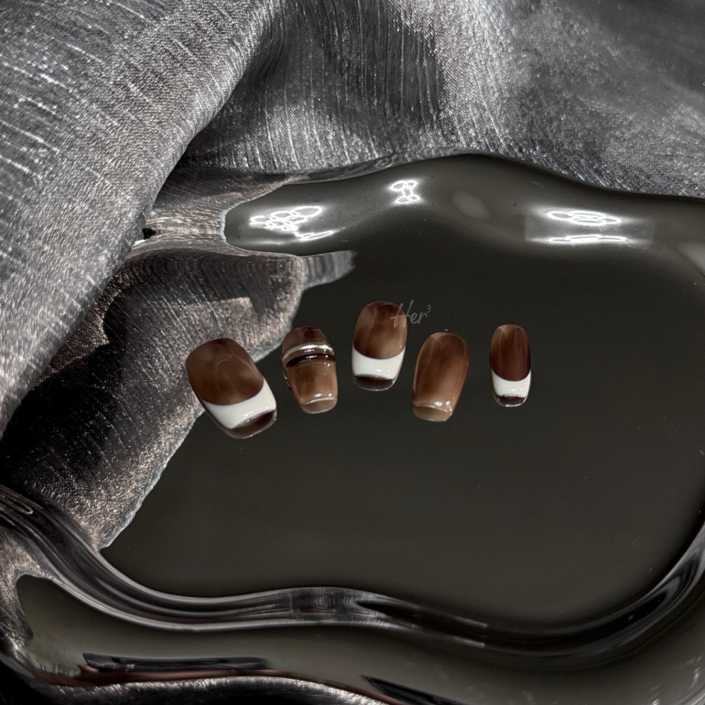 Her ³［琥珀法式］N0073奶茶法式琥珀秋冬感穿戴甲-細節圖2