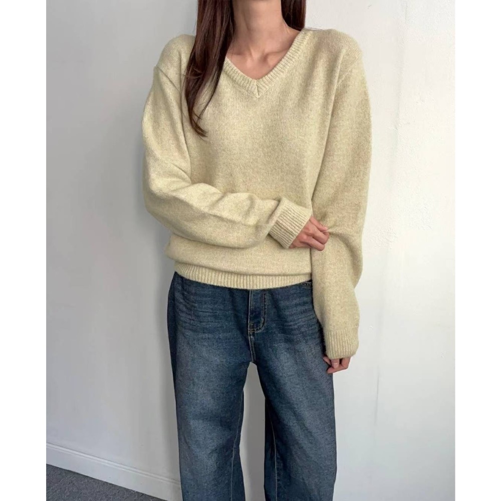 🌿預購款🌿 羊毛針織V領寬鬆上衣-細節圖6