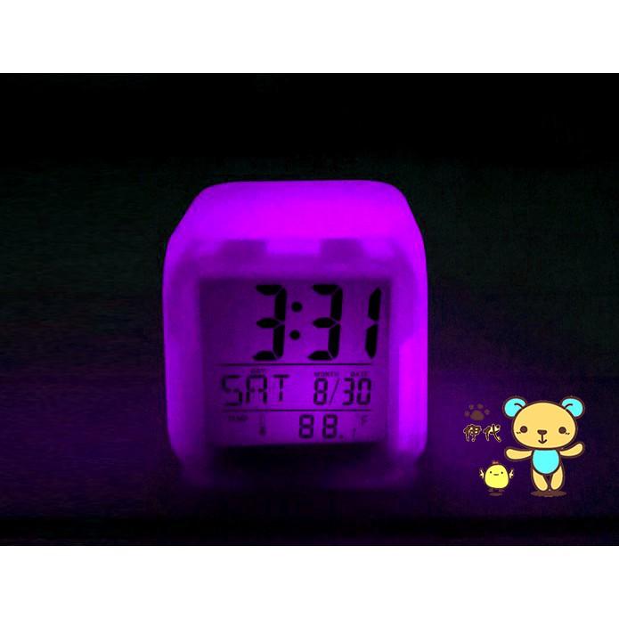 七彩夜光鬧鐘 LED發光電子鐘 方塊時鐘 桌上電子鬧鐘 變色氛圍鐘 伊代企業社-細節圖9
