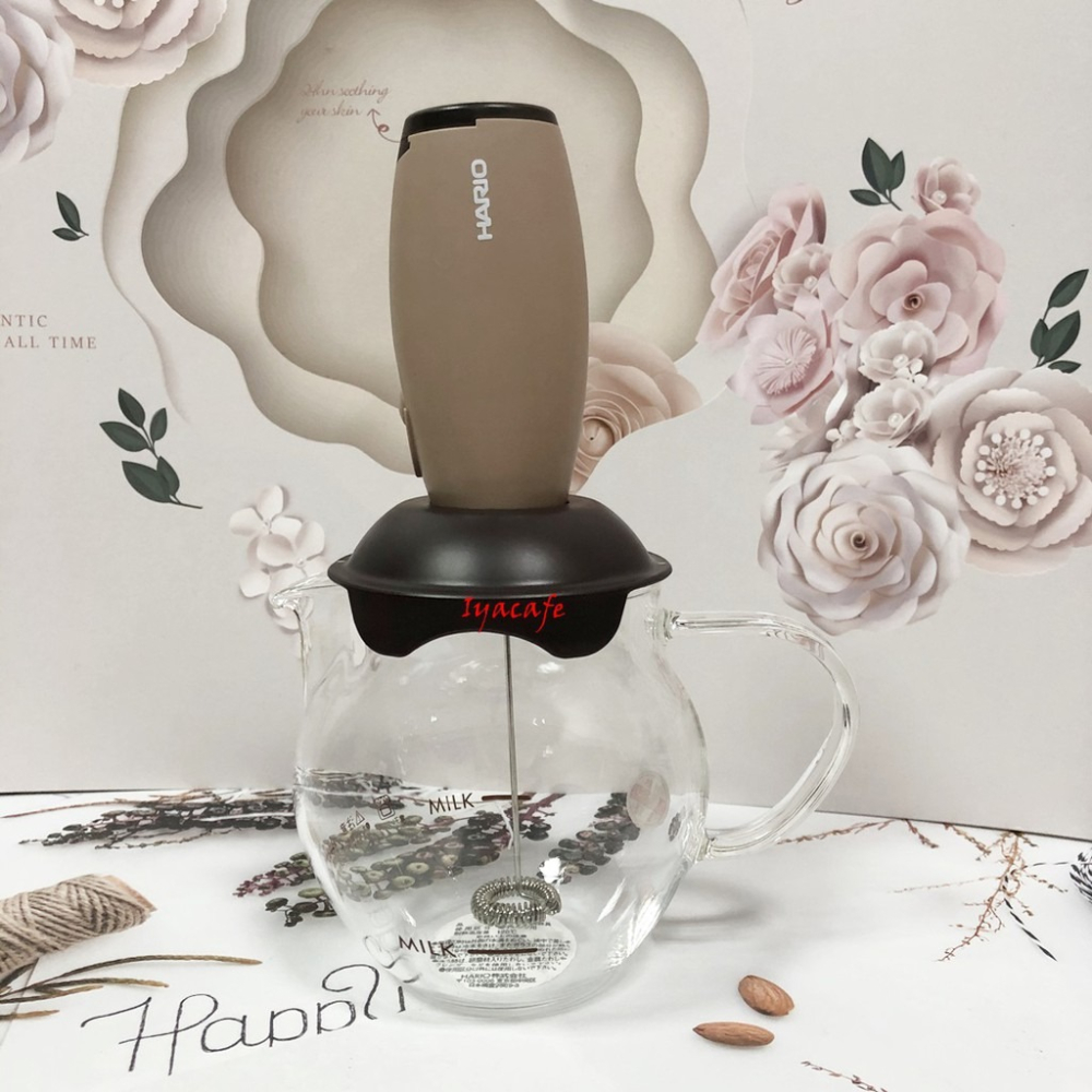 ✨愛鴨咖啡✨400次咖啡 奶泡杯 原廠公司貨 Hario CQT-45 CQT-45BR 電動奶泡器 含玻璃杯組-細節圖3