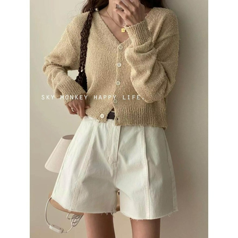 Sky Monkey 韓國 V領抽絲針織外套 TIZZI 正韓女裝 短版針織外套 排釦針織上衣 針織衫 開衫外套-細節圖3
