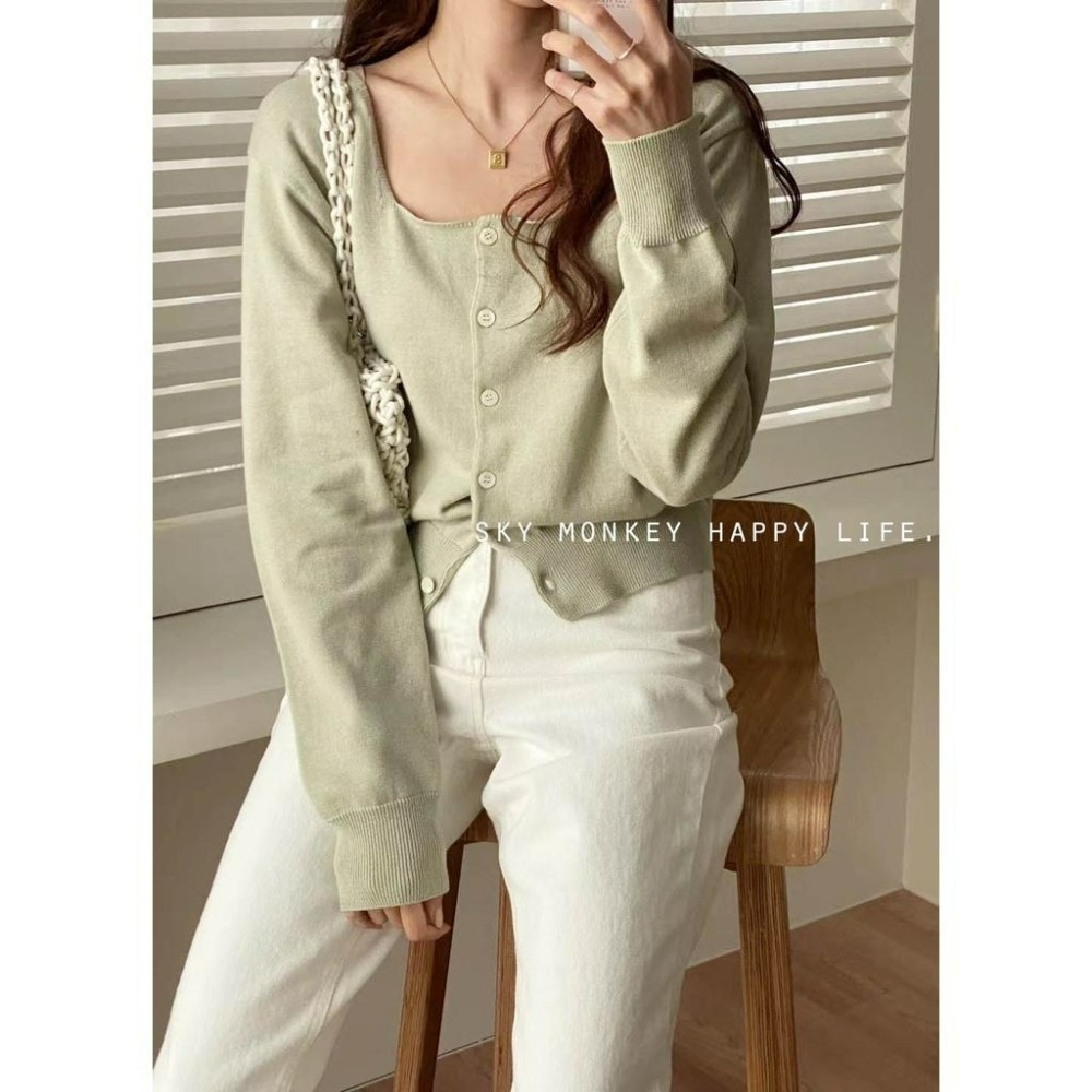 Sky Monkey 韓國 素面方領薄針織外套 TIZZI 正韓女裝 針織外套 排釦上衣 方領針織外套 韓國針織衫-細節圖7