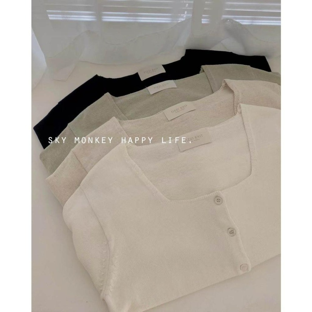 Sky Monkey 韓國 素面方領薄針織外套 TIZZI 正韓女裝 針織外套 排釦上衣 方領針織外套 韓國針織衫-細節圖8