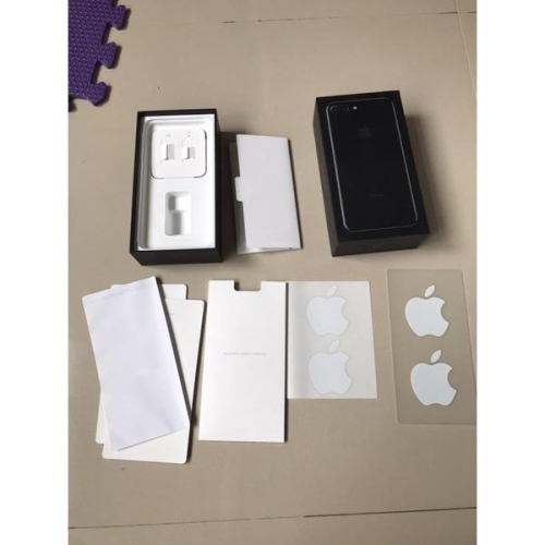 岡山可面交二手原廠蘋果手機空盒子iPhone 7 Plus 盒子黑色 256G 付兩張蘋果貼紙