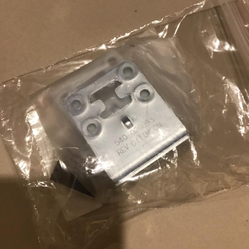 岡山可面交全新網路設備耳朵Juniper 760-032085  1U Rack Mount Ears-細節圖2