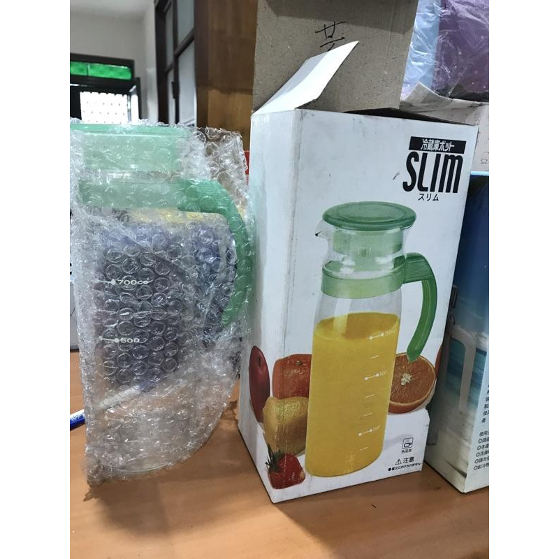 岡山可面交 冷熱水皆可 耐熱100度輕薄好拿 SLIM 1000ML 冷藏庫專用。冷水壺飲料壺果汁壺 熱水壺 日本製-細節圖2