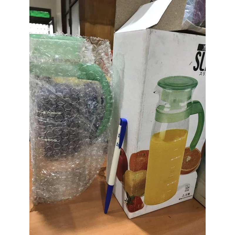 岡山可面交 冷熱水皆可 耐熱100度輕薄好拿 SLIM 1000ML 冷藏庫專用。冷水壺飲料壺果汁壺 熱水壺 日本製-細節圖3