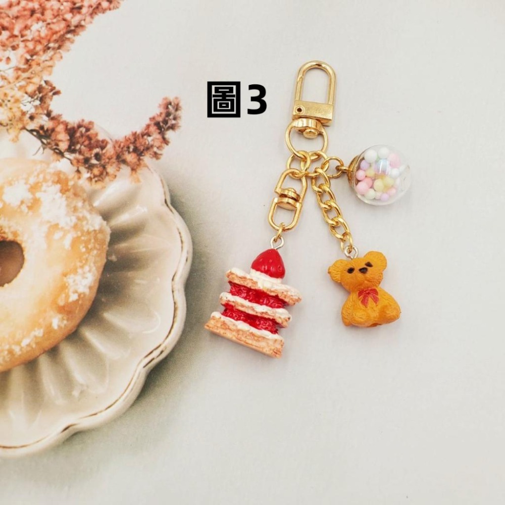 現貨 獨一無二 手作吊飾 AIRPODS 手作掛飾 掛飾 掛件 吊飾 包包掛飾 鑰匙掛飾 鑰匙圈 鑰匙吊飾-細節圖3