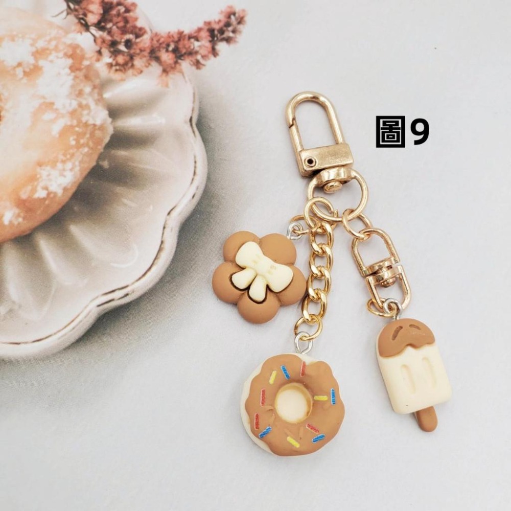 現貨 獨一無二 手作吊飾 AIRPODS 手作掛飾 掛飾 掛件 吊飾 包包掛飾 鑰匙掛飾 鑰匙圈 鑰匙吊飾-細節圖9