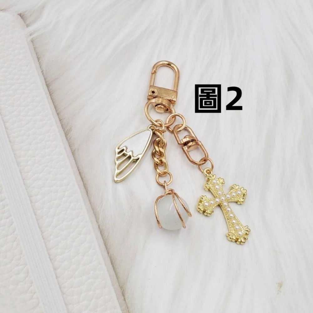 現貨 獨一無二 手作吊飾 AIRPODS 手作掛飾 掛飾 掛件 吊飾 包包掛飾 鑰匙掛飾 鑰匙圈 鑰匙吊飾-細節圖3