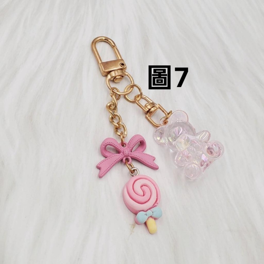 現貨 獨一無二 手作吊飾 AIRPODS 手作掛飾 掛飾 掛件 吊飾 包包掛飾 鑰匙掛飾 鑰匙圈 鑰匙吊飾-細節圖6