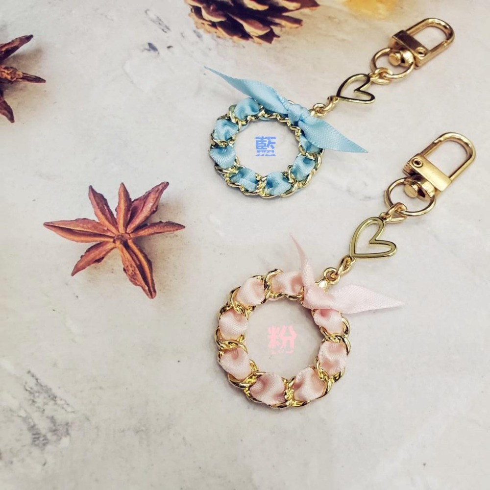 現貨 獨一無二 手作吊飾 AIRPODS 手作掛飾 掛飾 掛件 吊飾 包包掛飾 鑰匙掛飾 鑰匙圈 鑰匙吊飾-細節圖3