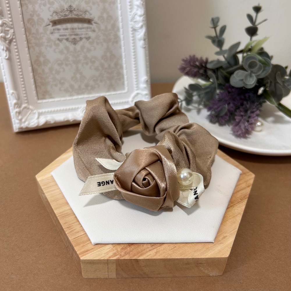 玫瑰花英文絲帶珍珠大腸圈-規格圖1