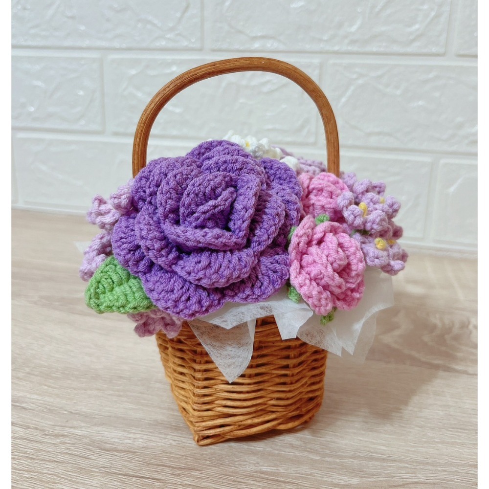 成品手工鉤針編織花籃盛放紫玫瑰情人節花籃-細節圖3