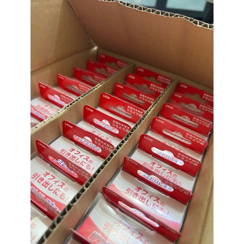 ❤️現貨❤️日本獅王 Lion 去漬液 17ml 隨身瓶 衣物專用 急救隨身瓶 去除髒污 衣服補救 速效-細節圖2