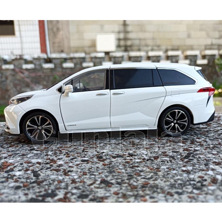 Toyota Sienna 2.5 Hybrid 1:24模型車 豐田 MPV 油電 TNGA-細節圖4