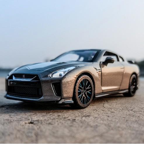 NISSAN GTR R35 五十周年版 50th 日產東瀛戰神 1:35模型車 Skyline GT-R-細節圖5
