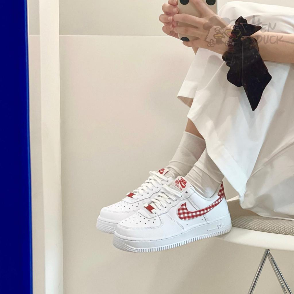韓國代購 NIKE AIR FORCE 1 白紅 白藍 格子勾 運動休閒鞋 AF1 空軍一號 DZ2784-101-細節圖4