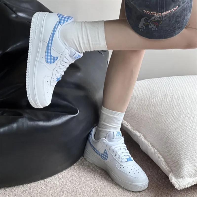 韓國代購 NIKE AIR FORCE 1 白紅 白藍 格子勾 運動休閒鞋 AF1 空軍一號 DZ2784-101-細節圖7