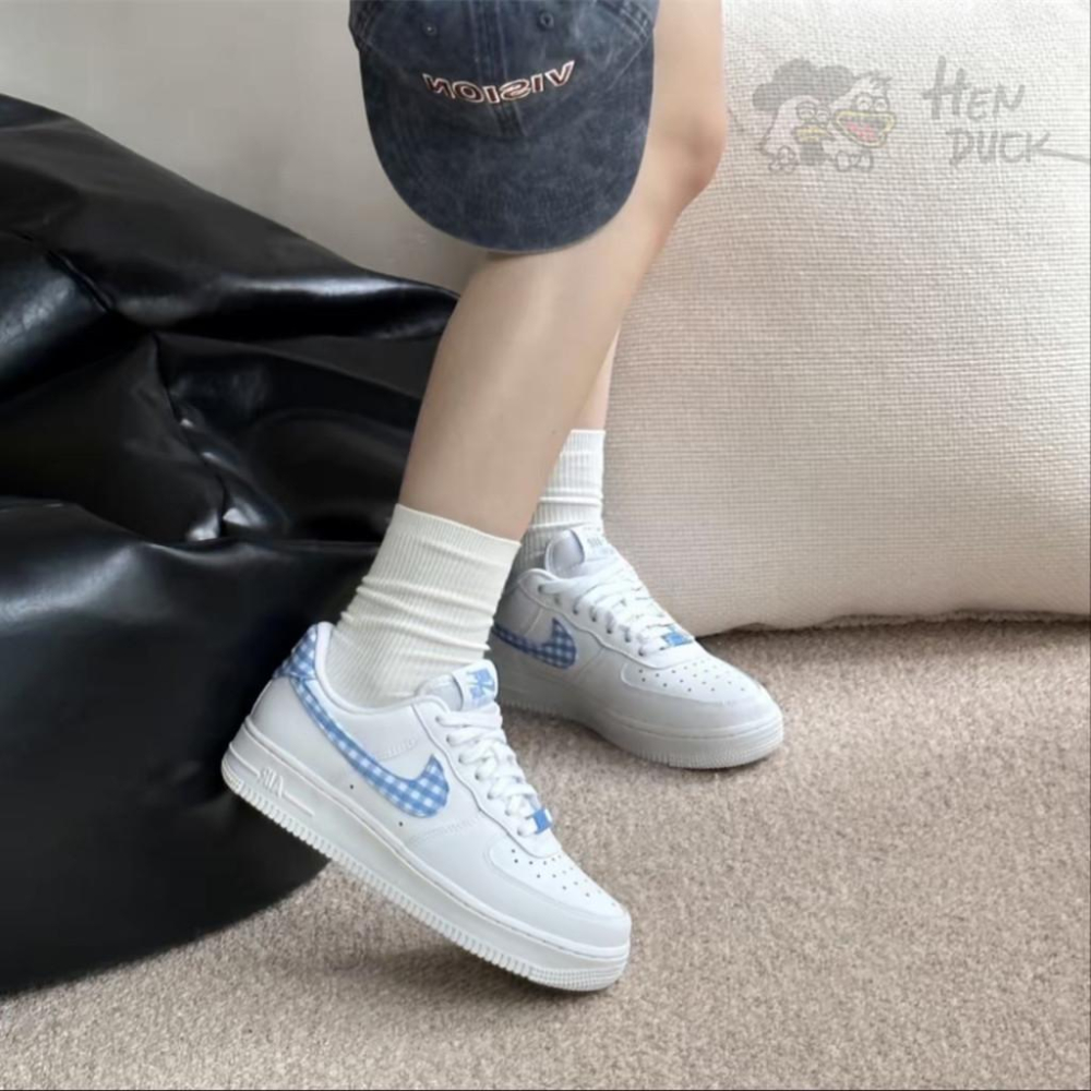 韓國代購 NIKE AIR FORCE 1 白紅 白藍 格子勾 運動休閒鞋 AF1 空軍一號 DZ2784-101-細節圖9