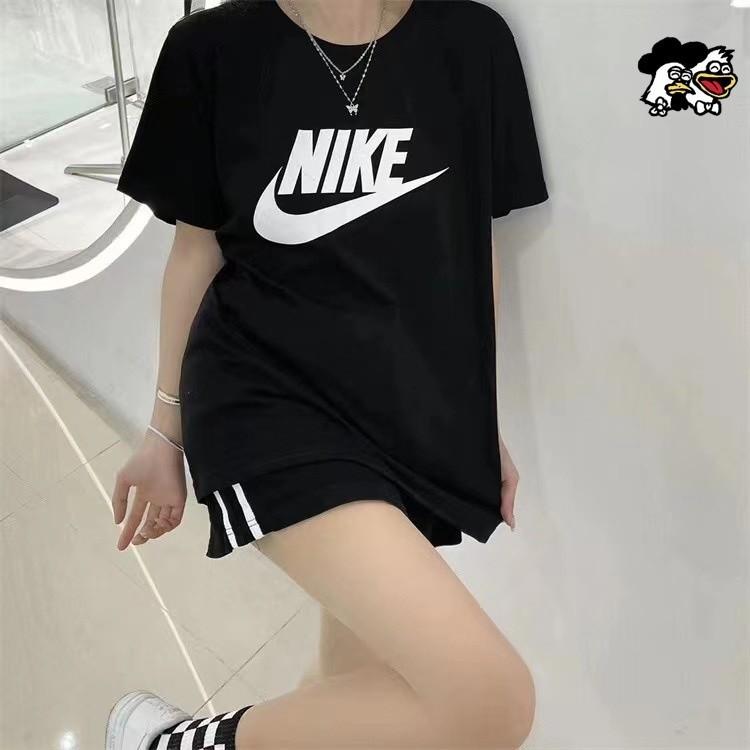耐吉Nike Sportswear 黑色 白色 經典LOGO 印花 圓領 短袖 T恤 男女 情侶款 AR5005-010-細節圖3