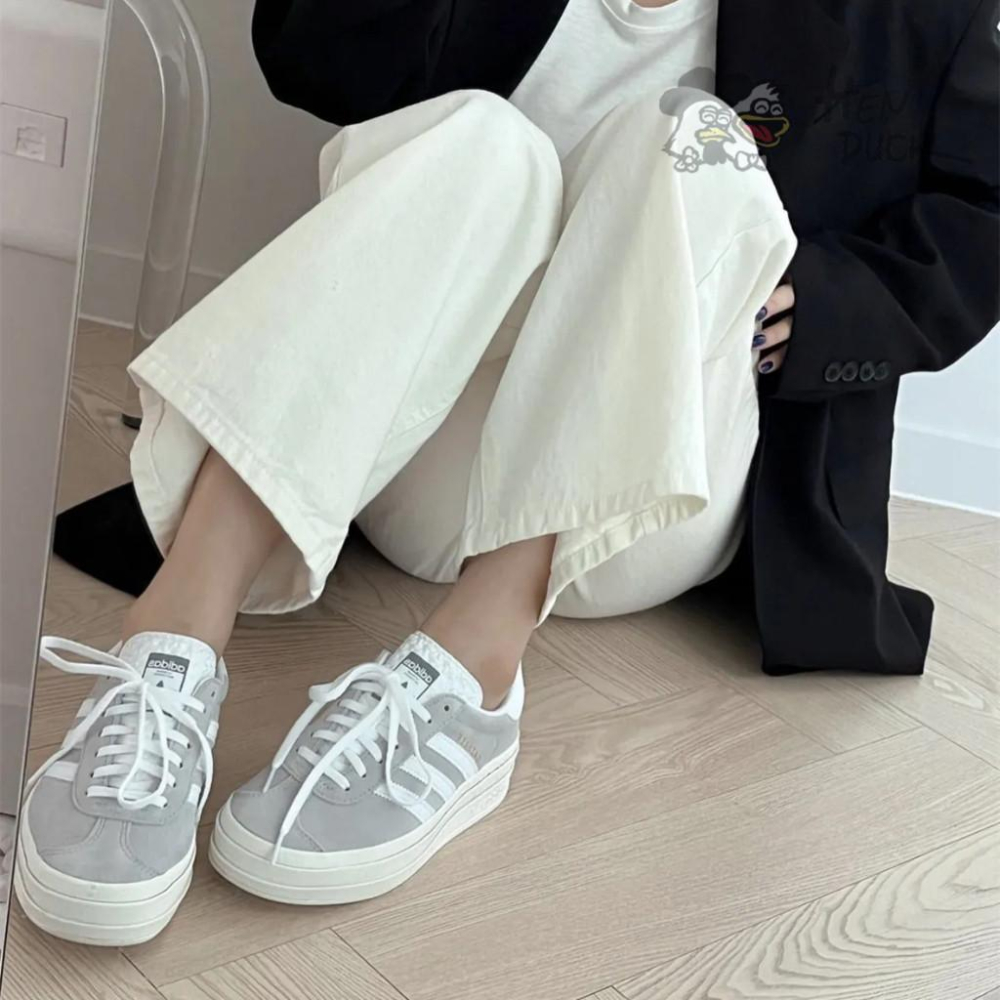 韓國代購 ADIDAS GAZELLE BOLD 厚底 灰 黑白 暗紅色 堆疊 三葉草 奶油底 麂皮 女鞋 HQ6893-細節圖4