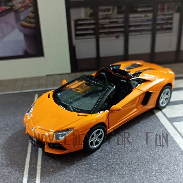 Lamborghini Aventador LP700-4 Roadster 1:43模型車 敞篷藍寶堅尼大牛 V12-細節圖4