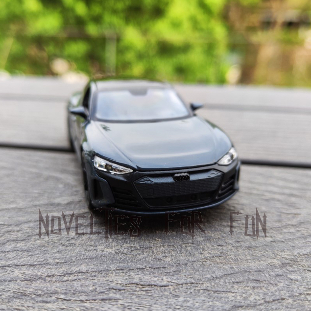 奧迪 Audi e-tron GT轎跑 1:42模型 四環 TAYCAN同J1平台 復仇者聯盟 東尼 美背跑車