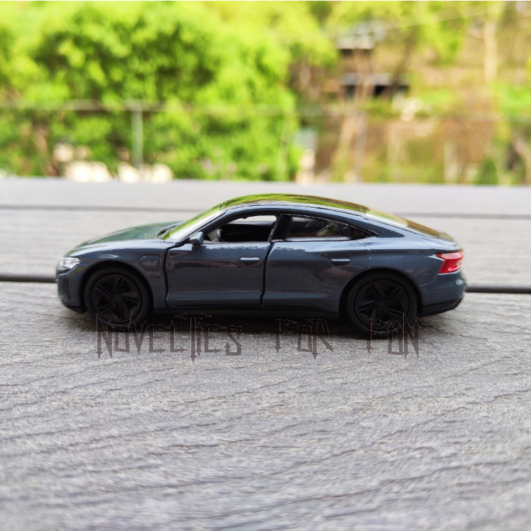 奧迪 Audi e-tron GT轎跑 1:42模型 四環 TAYCAN同J1平台 復仇者聯盟 東尼 美背跑車-細節圖4