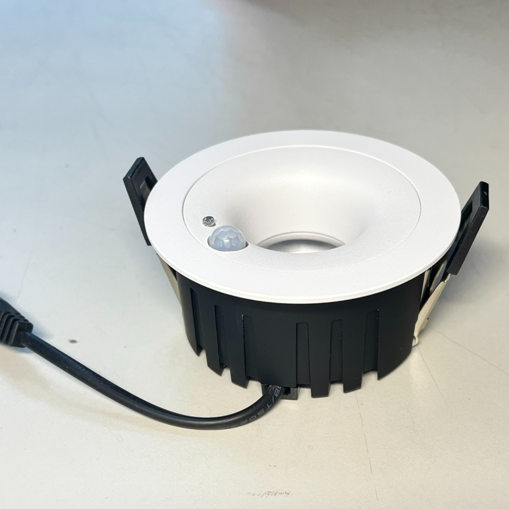 12W 防眩感應崁燈 75mm開孔 自然光4000K 全電壓100-240V 鋁材烤漆 人體感應距離3米 自動亮燈-細節圖5