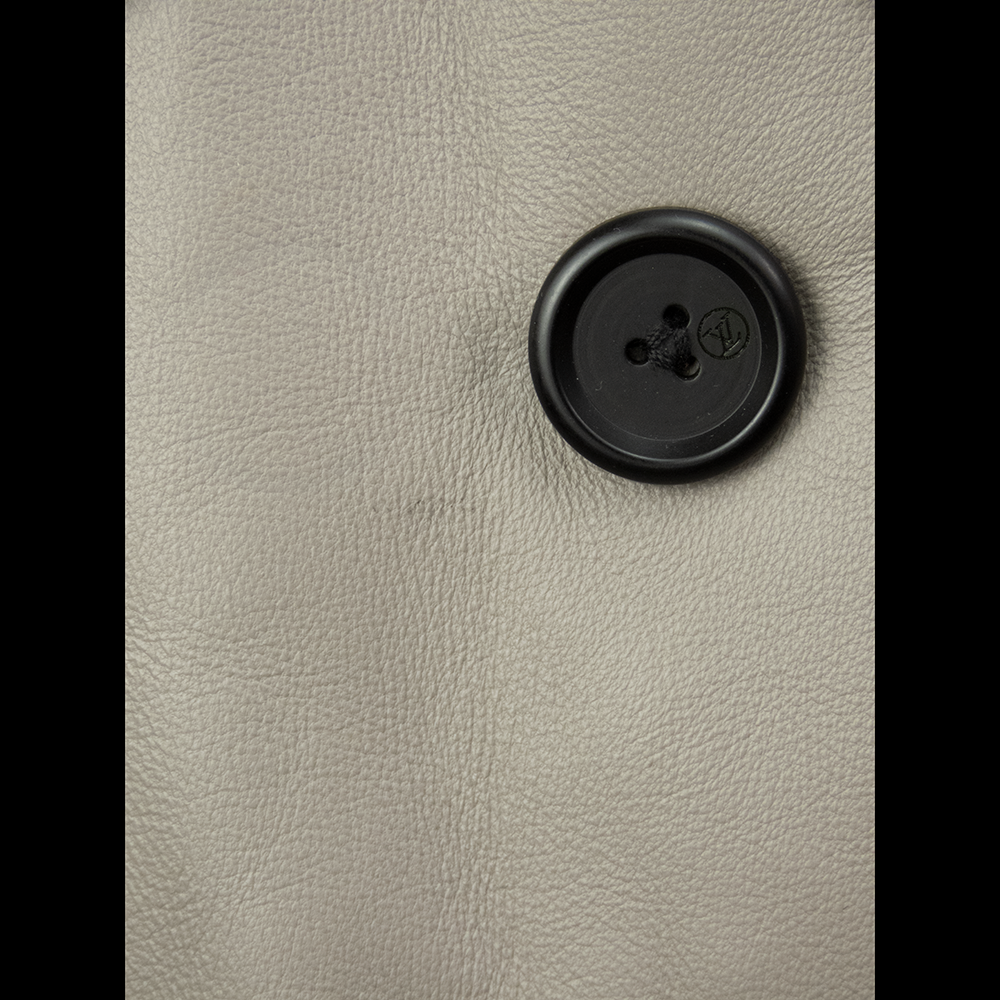 法國精品Louis Vuitton LV 大象灰色小羊皮風衣外套 附腰帶 S號-細節圖5