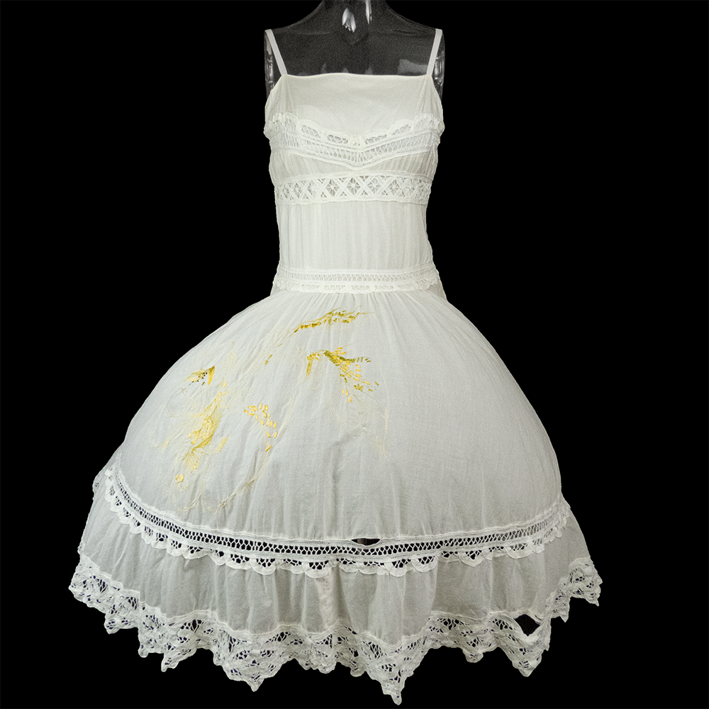 美國時尚設計品牌ANNA SUI 安娜蘇米色蕾絲刺繡無袖細肩帶洋裝-細節圖2