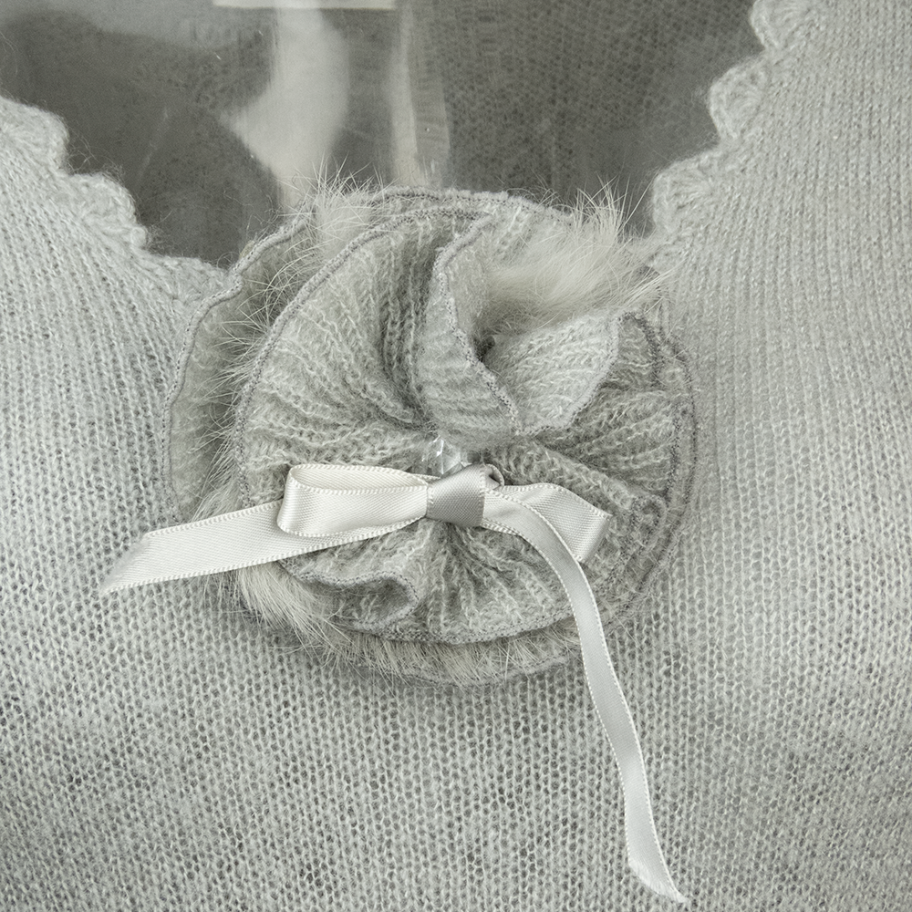 專櫃品牌0918灰色安哥拉兔毛勾花百褶短袖洋裝 日本製-細節圖3