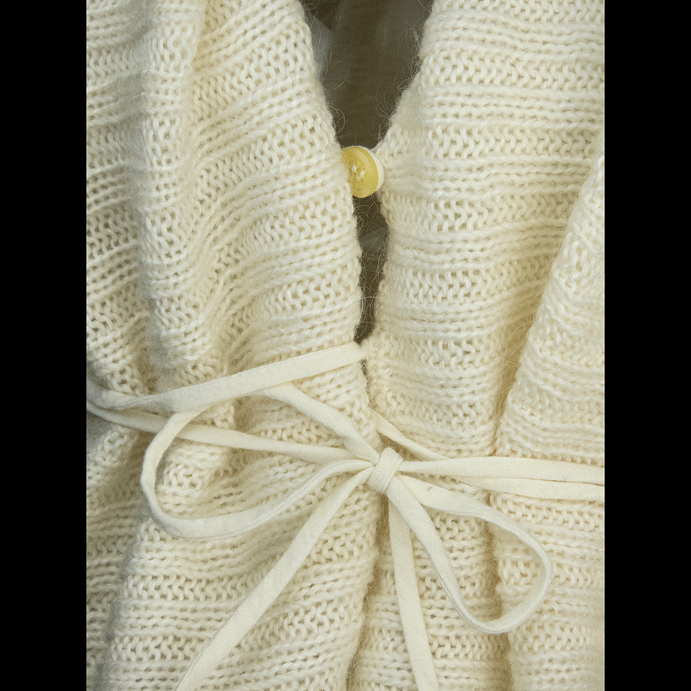 法國知名品牌KOOKAI米白色羊毛針織大翻領長袖綁帶外套 T1-細節圖3