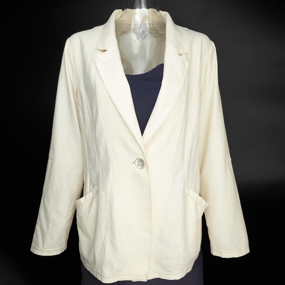 日本品牌UNDICI・NOVE米色長袖西裝外套 日本製 44號-細節圖2