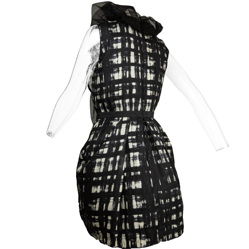 台灣時裝設計師品牌CHARINYEH 葉珈伶純蠶絲網紗抓褶寶石無袖洋裝 M號-細節圖6