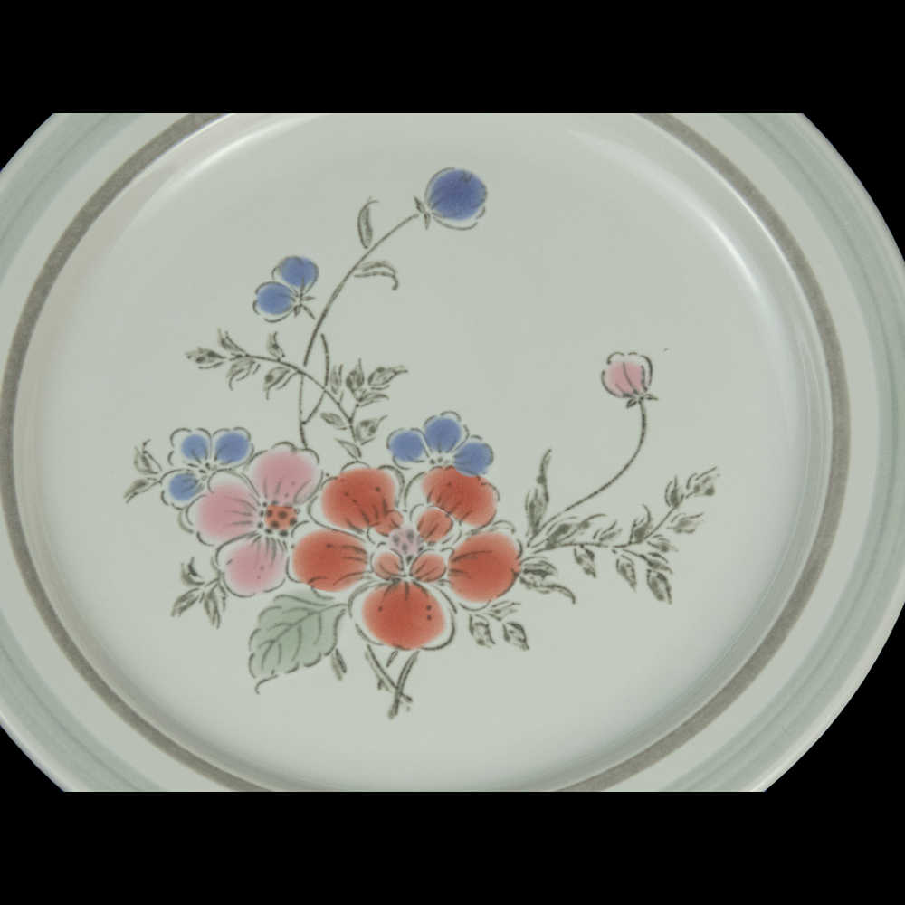 日本Stoneware炻器 日式花卉  平盤 小 日本製 微波 烤箱皆可 一件280 有四件-細節圖2