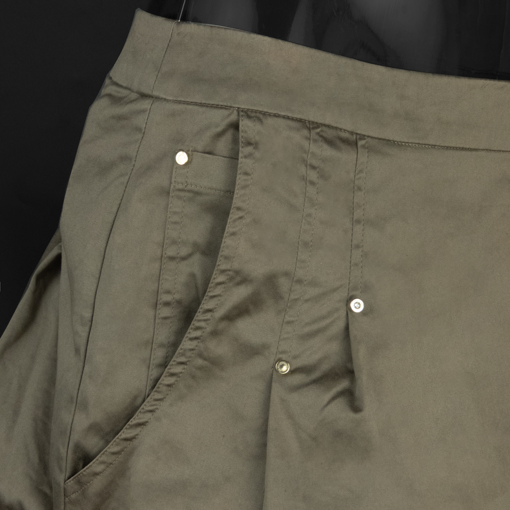 義大利知名品牌ANNA RITA N深橄欖色水鑽鉚釘抓褶及膝裙 44號-細節圖3